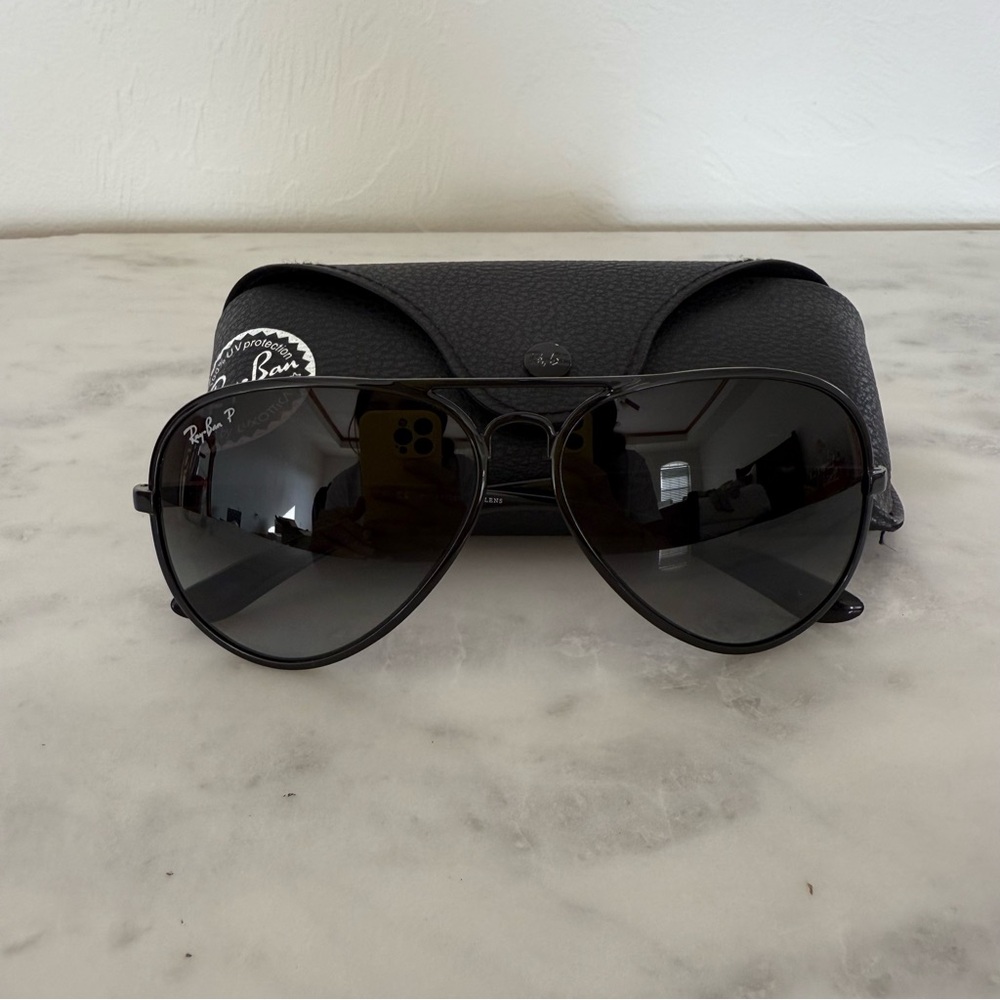 Polarized Ray-Ban Black Aviator Sunglasses